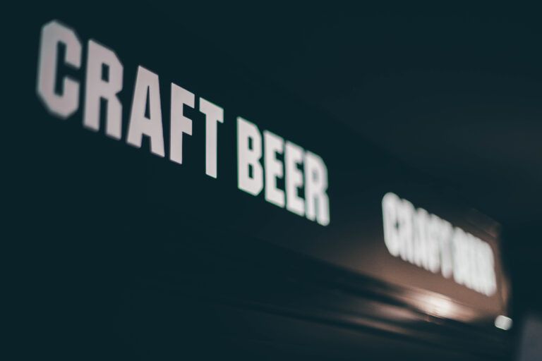 Розничные продажи пива в России продолжают падать