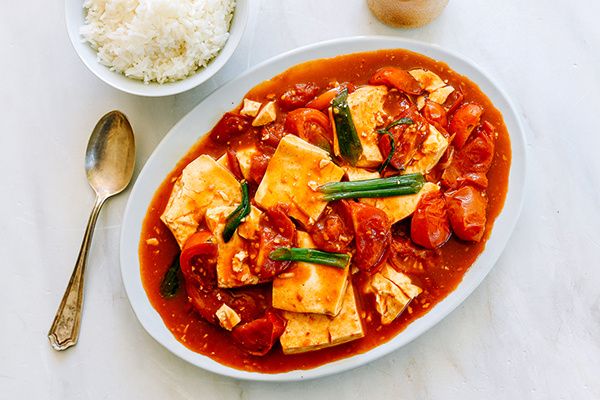 Тофу с помидорами: простота и насыщенный вкус китайской кухни