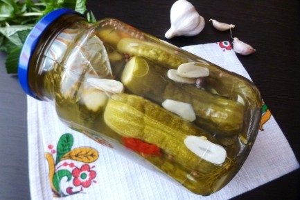 Как приготовить маринованные огурцы с медом: удивите гостей