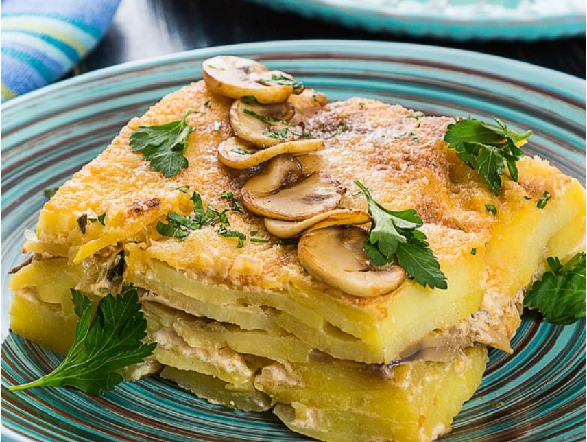 Сытный гратен с картофелем и шампиньонами: пошаговый рецепт