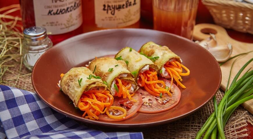 Необычные рулетики из кабачков с морковью по-корейски