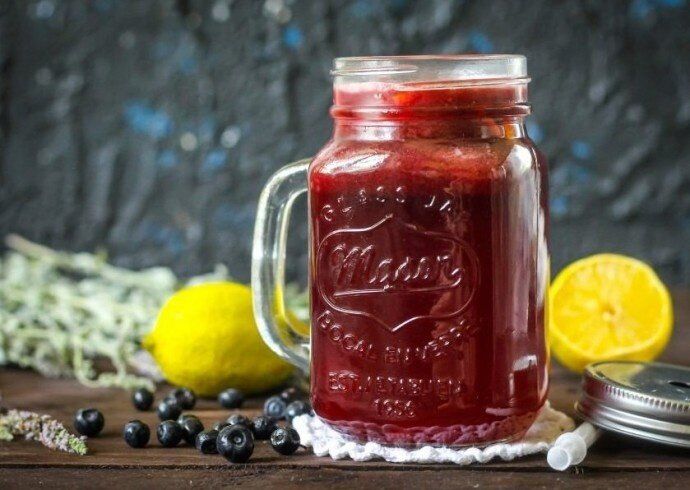 Освежающий черничный лимонад для жарких дней