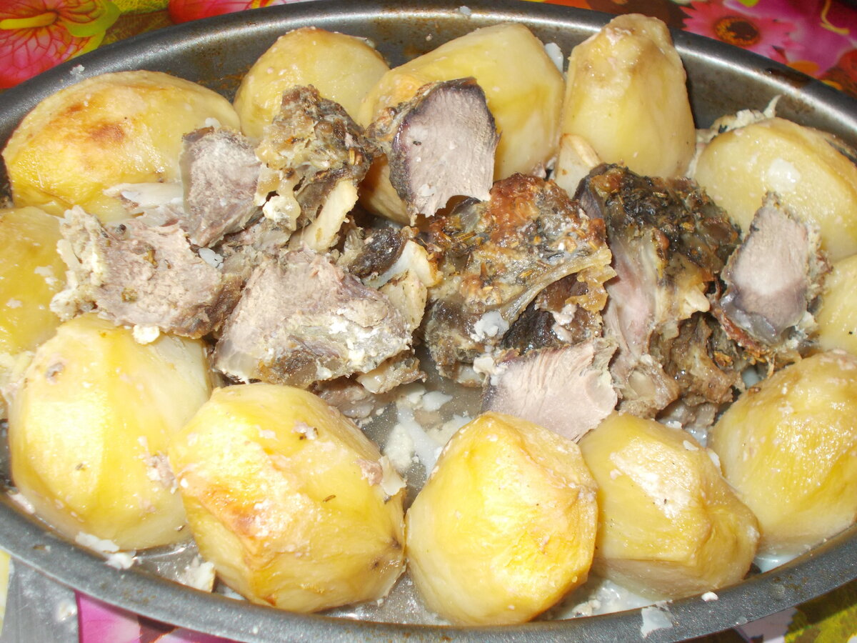Нежная козлятина с картофелем: простой и вкусный рецепт для вашего стола