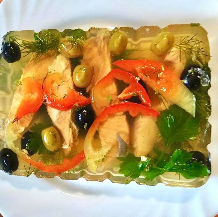 Горбуша заливная