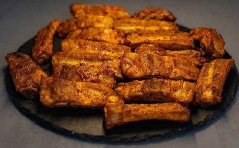 Уникальные свиные рёбрышки в пряной глазури: секрет хрустящей корочки и идеальной сочности