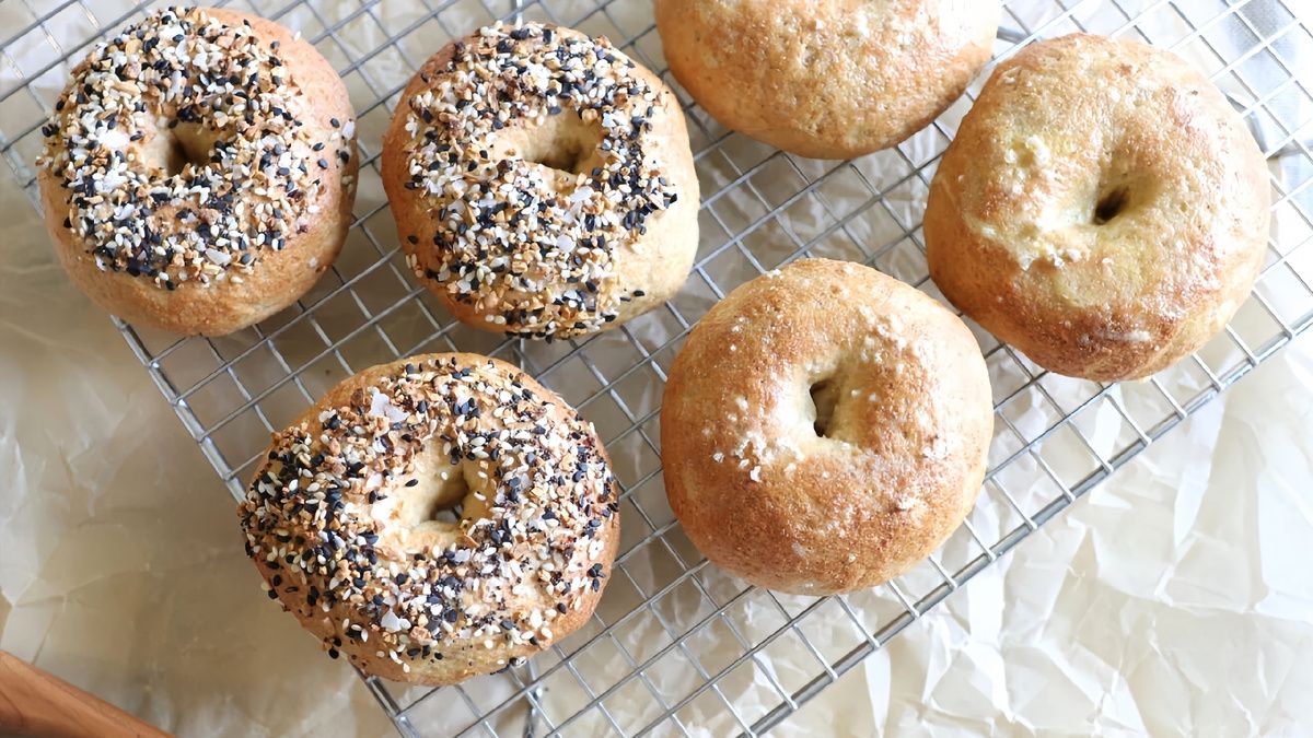 Цельнозерновые творожные пончики в духовке без сахара