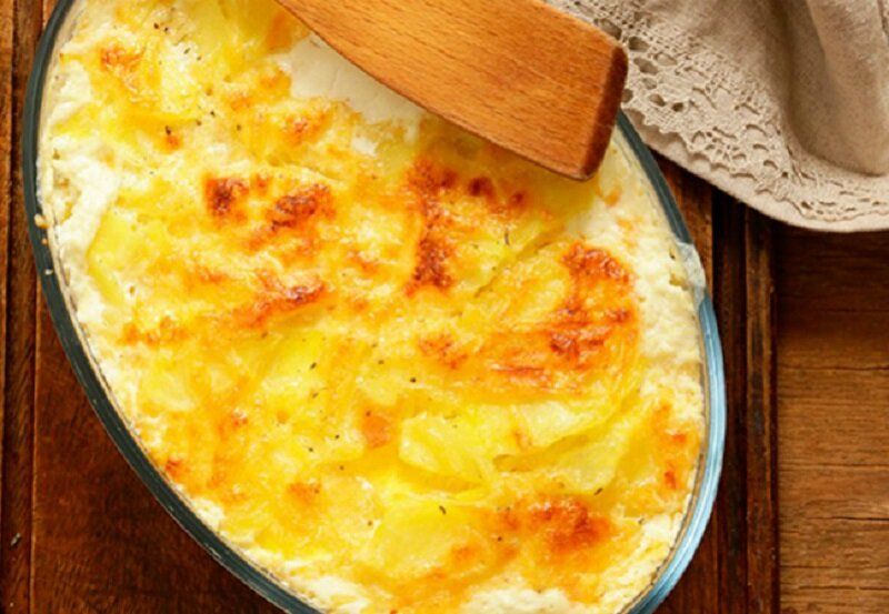 Необычное мясо по-французски: готовим пирог с лавашем