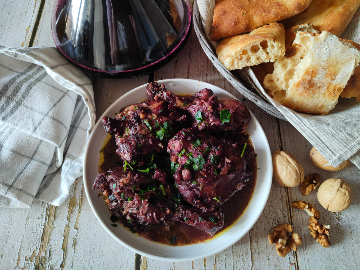 Курица в вине по-гурийски: колоритный рецепт грузинской кухни