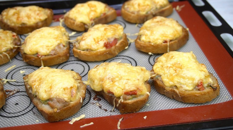 Идеальный завтрак: котлеты на хлебе, которые покорят ваше сердце