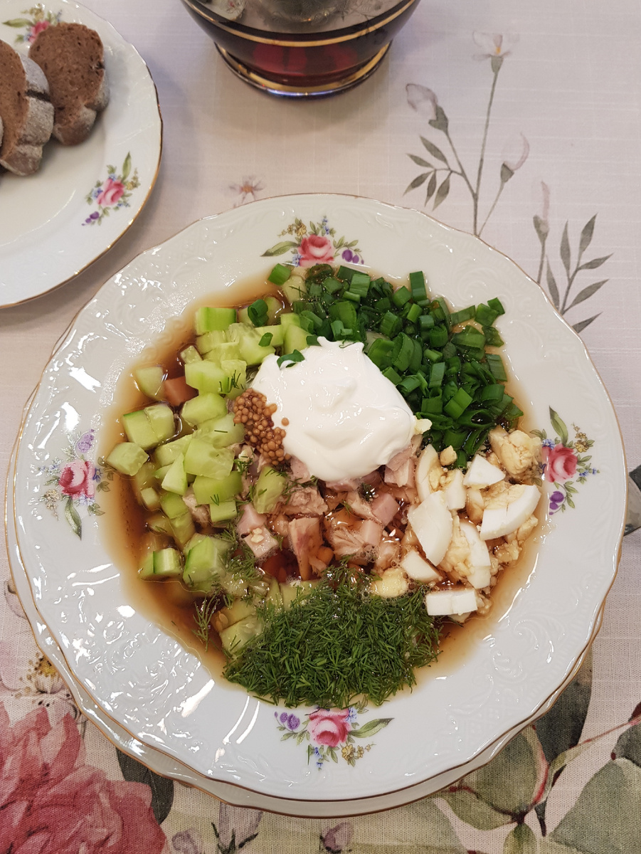 Окрошка по рецепту 1861 года: традиционное блюдо с современным акцентом