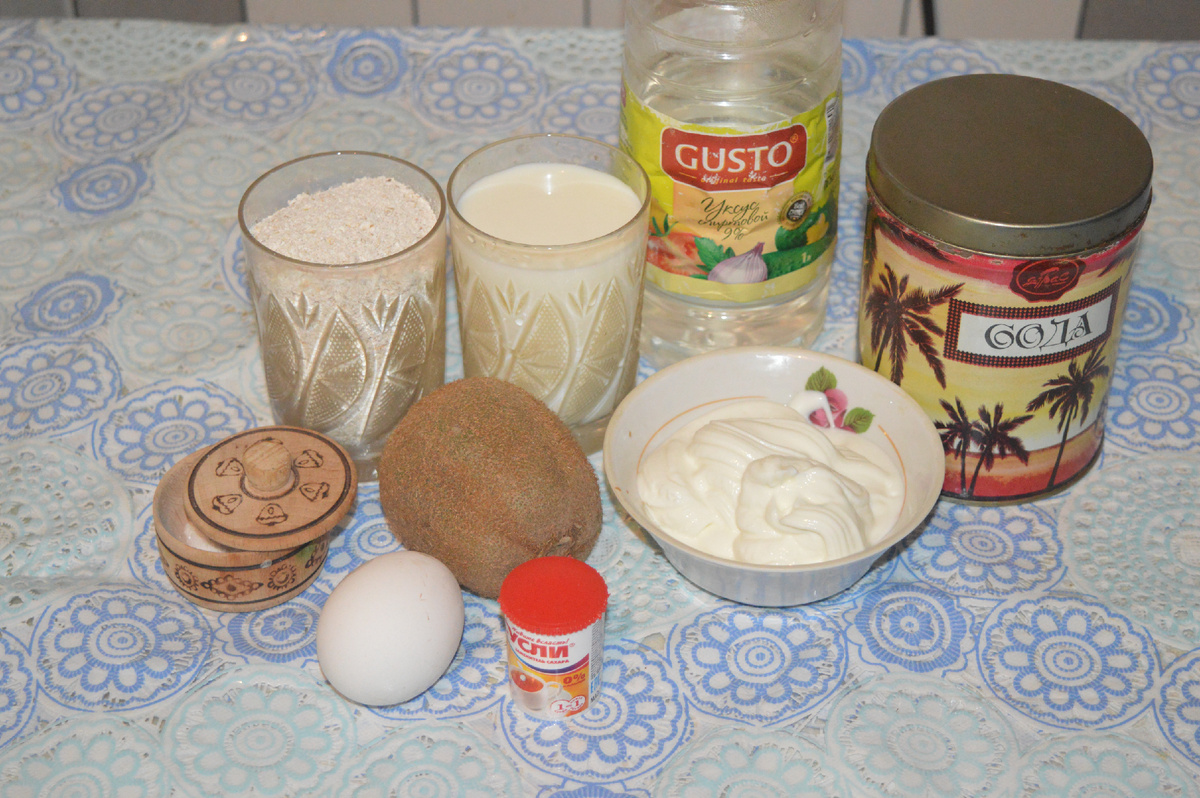 Нежный блинный торт с киви и апельсином: низкокалорийное удовольствие