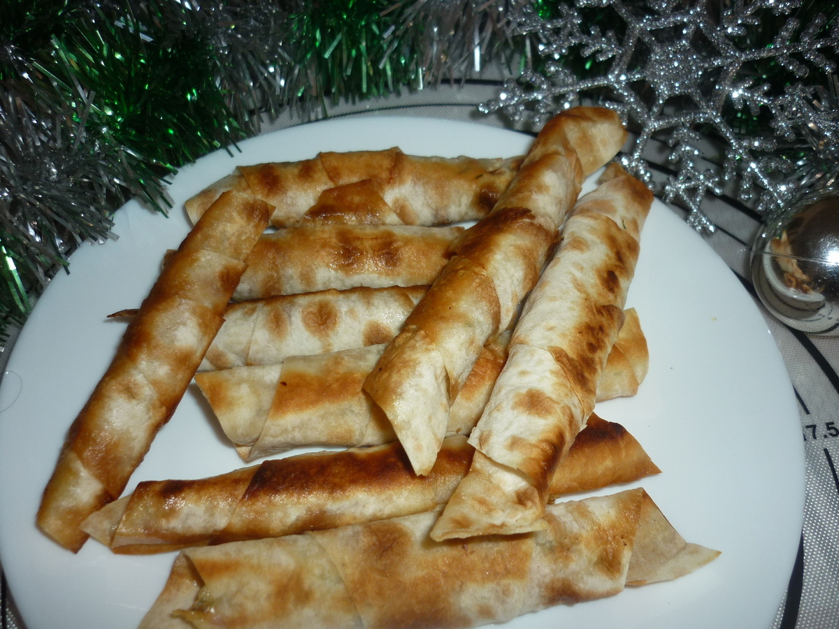 Хрустящие рулетики из лаваша: быстро и вкусно на завтрак