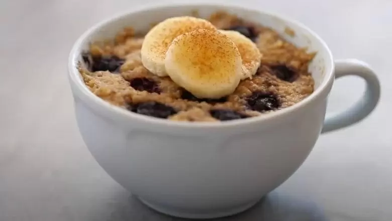 Постный банановый кекс в кружке