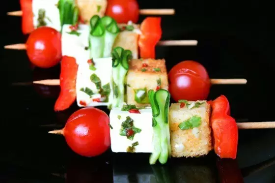 Уникальные сырные канапе для вечеринок