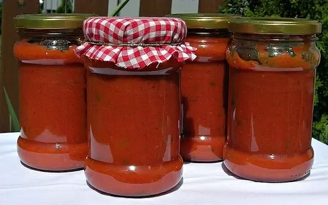 Натуральный домашний томатный кетчуп: рецепт с характером