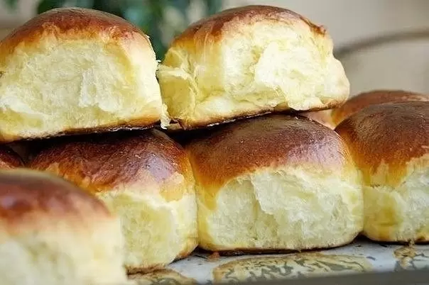 Волшебство домашних булочек: секреты воздушной выпечки